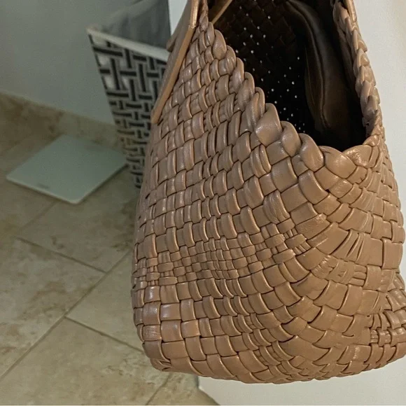 FALOR FIRENZE Italian Leather Woven Tote with Rosette - Picture 4 of 15